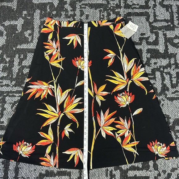 Kasper Floral Print Skirt - Size L - Picture 9 of 9